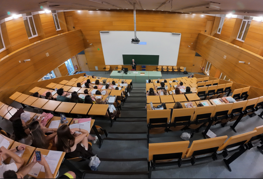Clase universitaria en Madrid